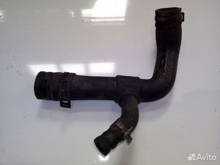 Патрубок Mercedes W207 Coupe-class