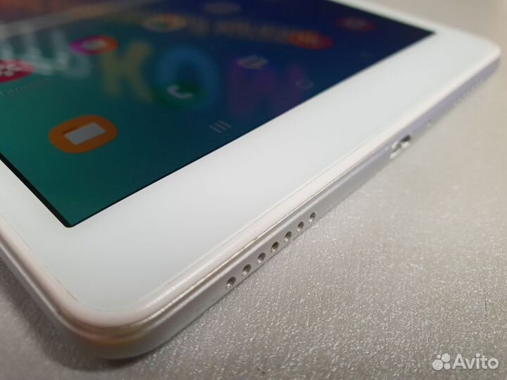 Планшет Samsung Galaxy Tab A + чехол