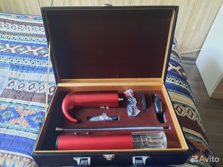 Подарочный набор для вина с электроштопором