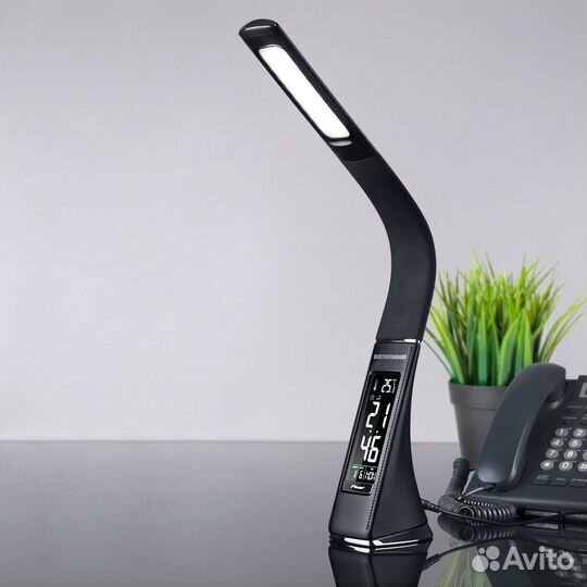 Светильник настольный