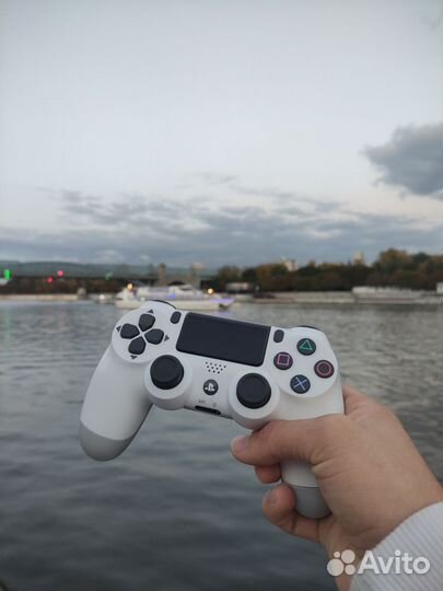 PlayStation 4 геймпад (есть варианты расцветок)