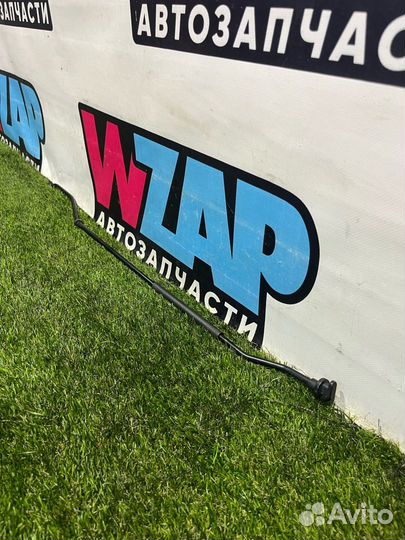 Держатель капота Fiat 124 2018