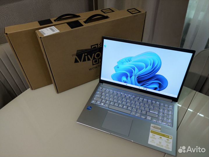 Новый Asus VivoBook 15,6