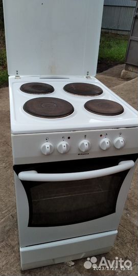 Плита электрическая с духовкой б/у