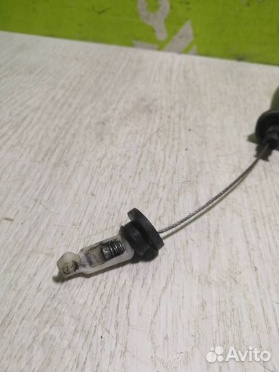 Ответная часть замка багажника Рено Клио 2 Симбол