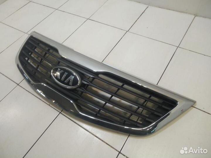 Решетка радиатора Kia Sportage 3 SL