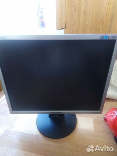 Монитор Asus
