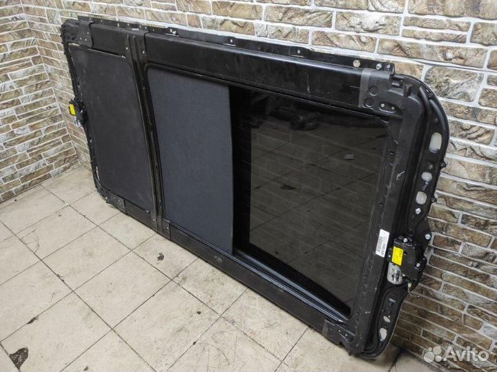 Стекло панорамной крыши BMW X5