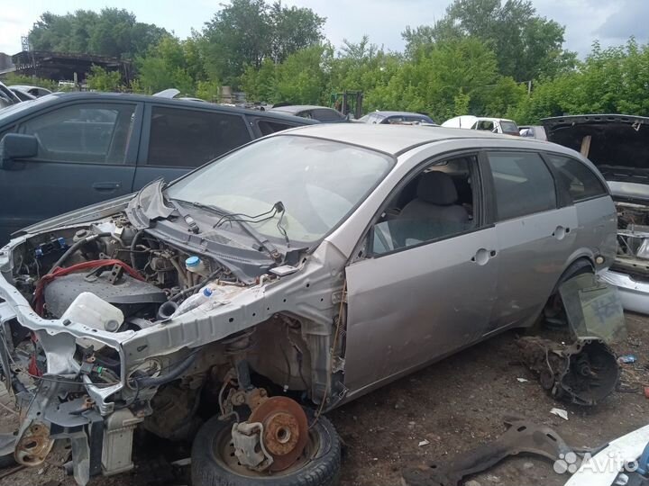 Стекло переднее правое Nissan primera P12 универса