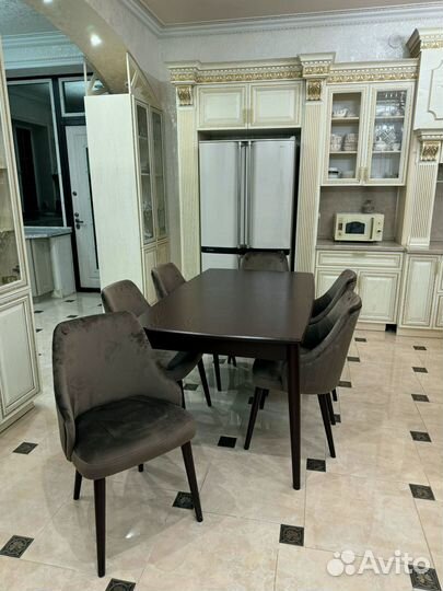 Кухонный стол. Доставка по всей России