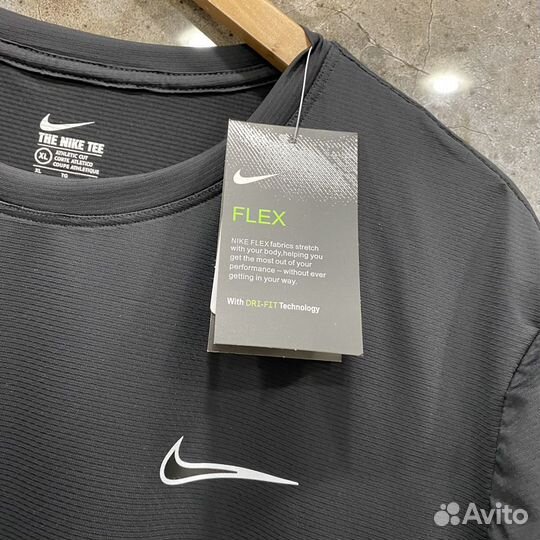 Футболка nike спортивная