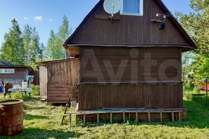 Дача 20 м² на участке 6 сот.