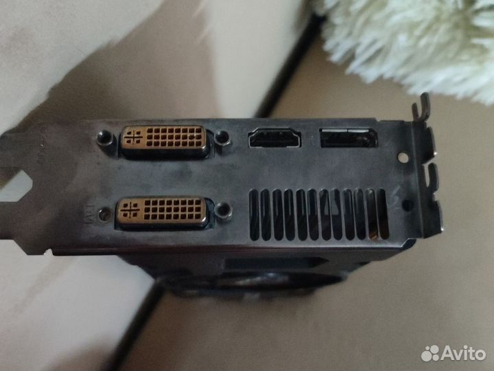 Видеокарта GTX550Ti 1GB