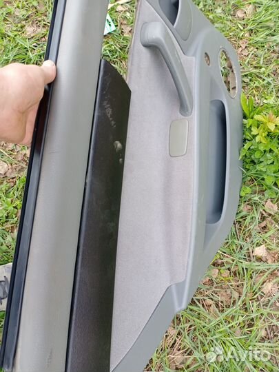 Продаются карты задних дверей оригинал