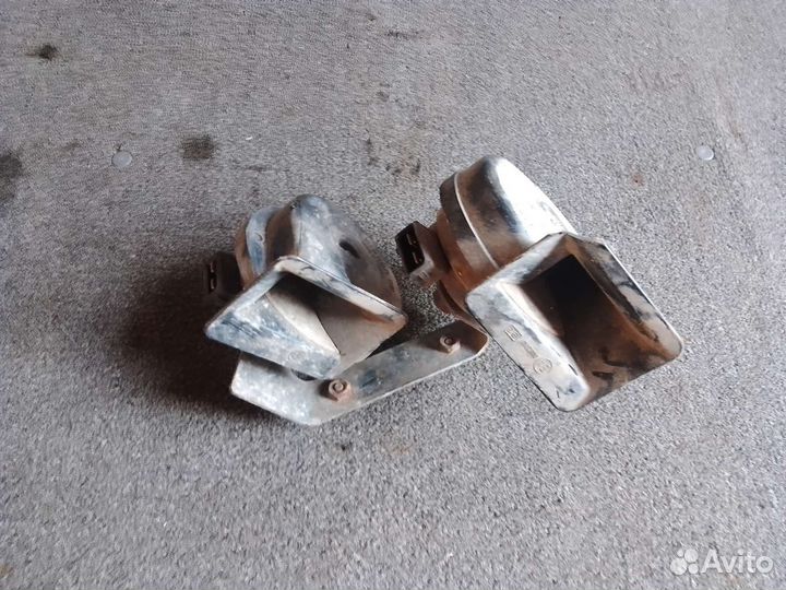 Сигнал звуковой Volkswagen Passat B5