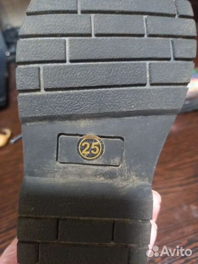 Ботинки для девочки 25