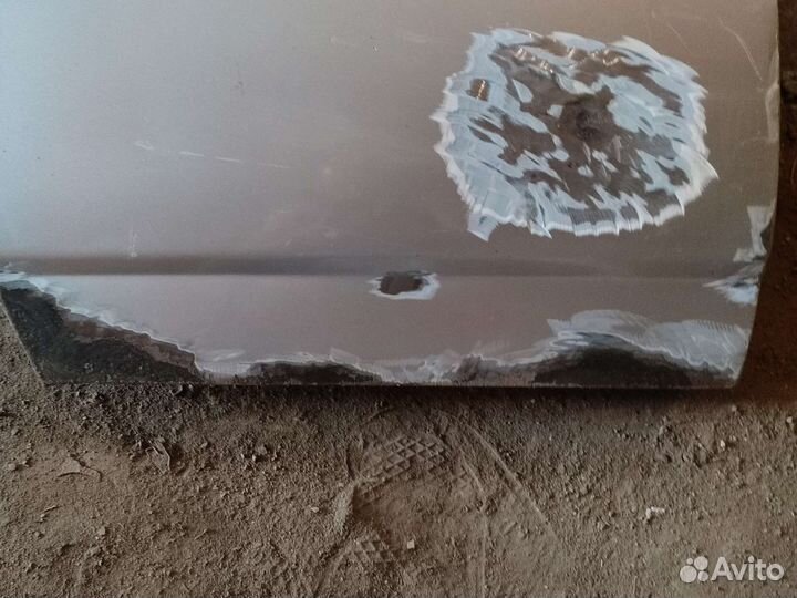 Задняя правая дверь ваз 2110