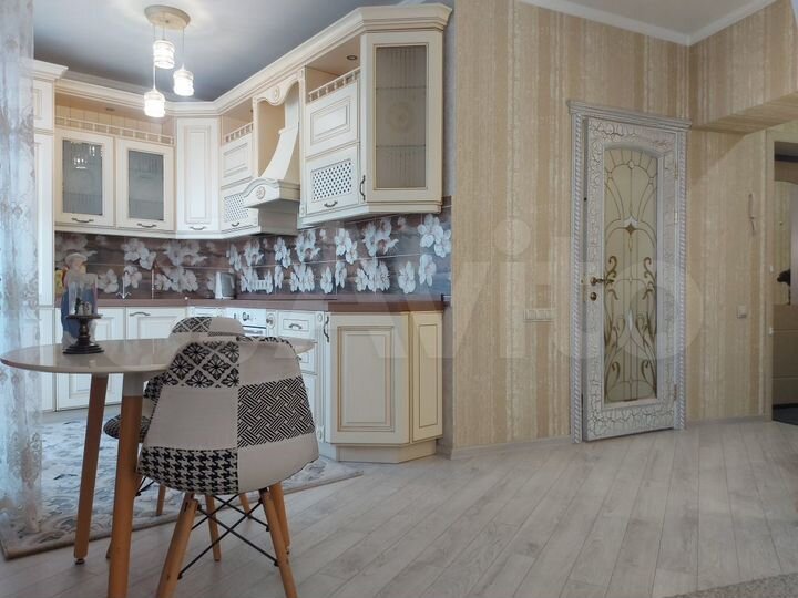 2-к. квартира, 60 м², 5/5 эт.