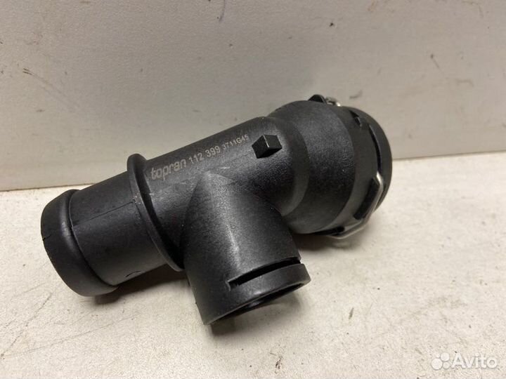 Фланец системы охлаждения Volkswagen Passat B6