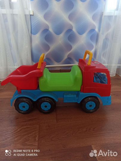Детская машина каталка бу,торг уместен
