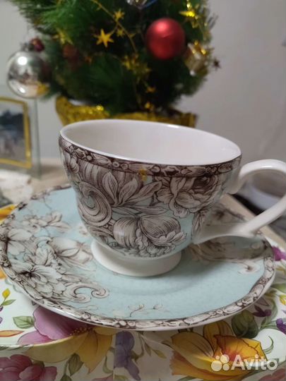Чайные чашки с блюдцами. Винтаж