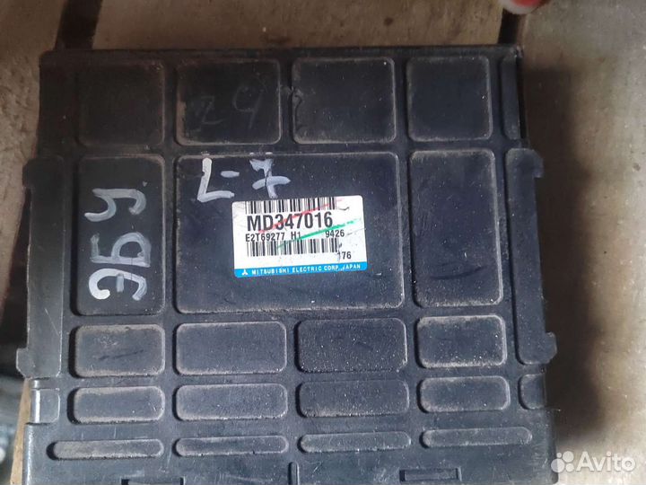 Мицубиси лансер 7 приборная панель под АКПП