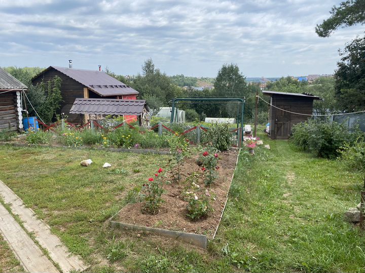 Дом 141 м² на участке 13 сот.