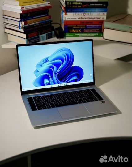 Ноутбук Honor magicbook 16