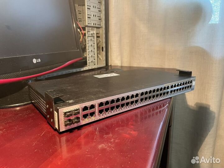 Коммутатор D-Link DES-1210-52