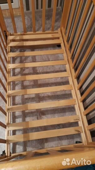 Детская кроватка