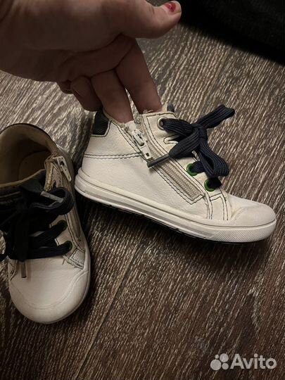 Ботинки р. 22