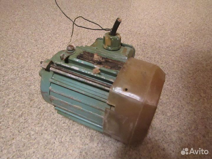 Двигатель асинхронный