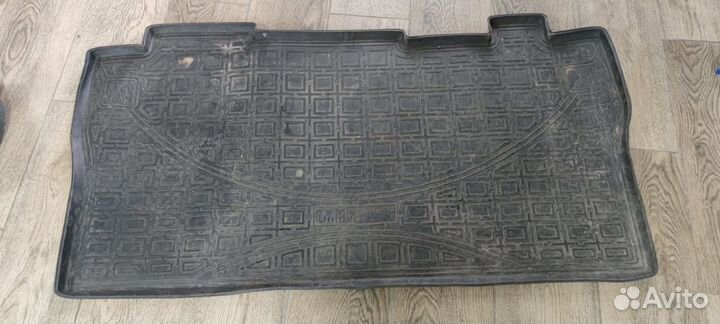 Коврик в багажник Peugeot Traveller