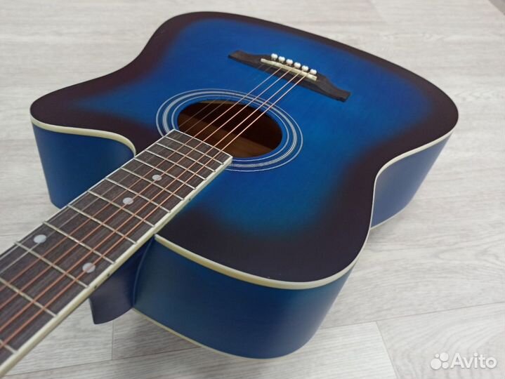 Новая акустическая гитара