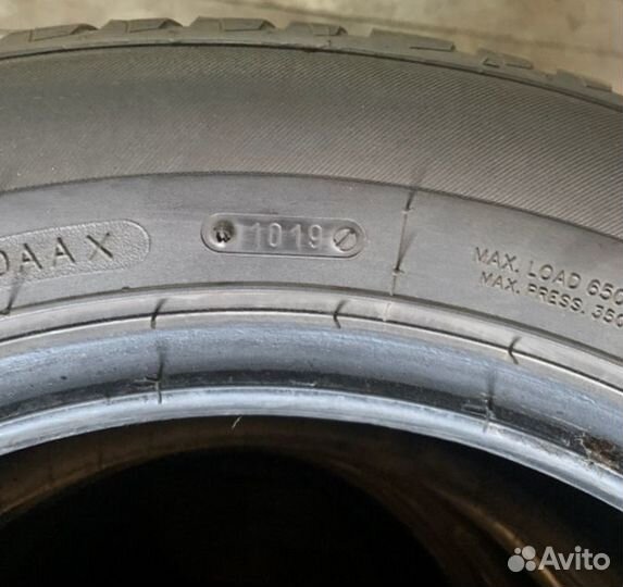 Kormoran Road Performance 215/55 R16 93V