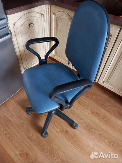 Компьютерное кресло тканевое