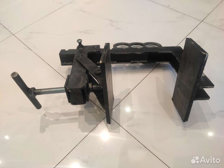 Аренда захвата для сэндвич панелей