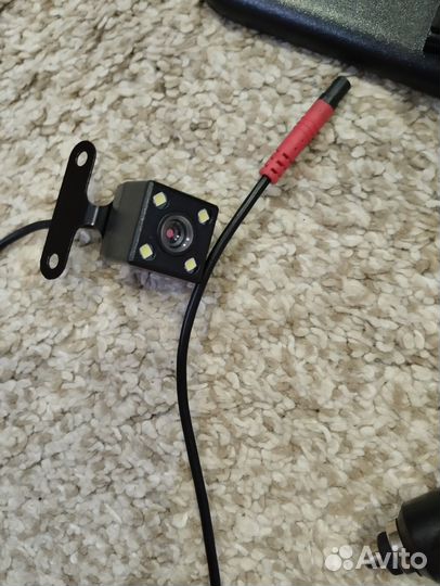 Видеорегистратор-зеркало с камерой заднего вида