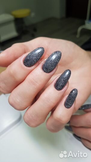 Модель на маникюр / педикюр