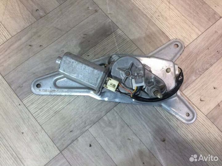 Моторчик стеклоочистителя задний Suzuki Grand