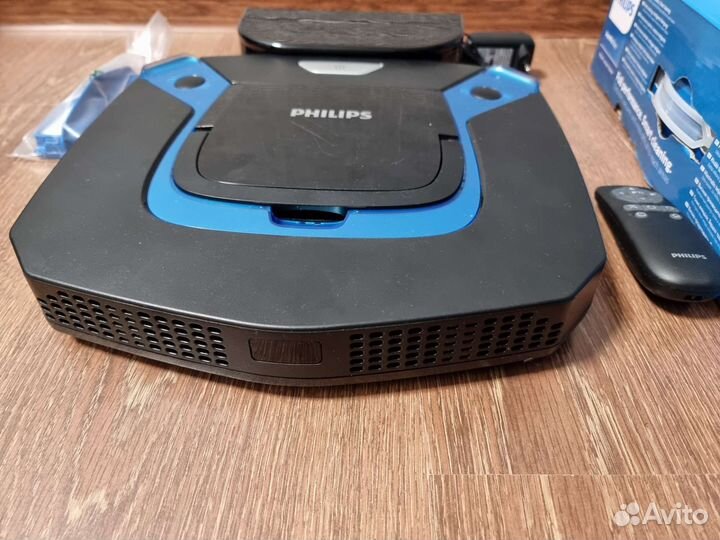 Робот-пылесос Philips FC8792 SmartPro Easy, синий