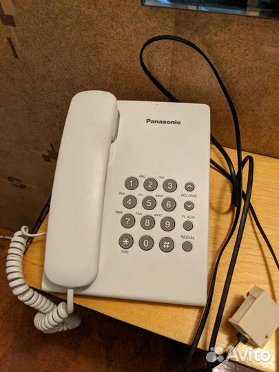 Телефон проводной