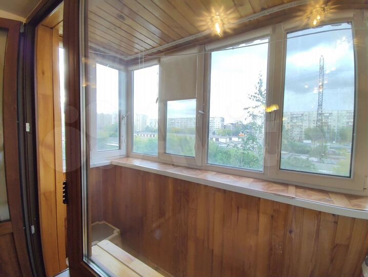 2-к. квартира, 48 м², 4/9 эт.