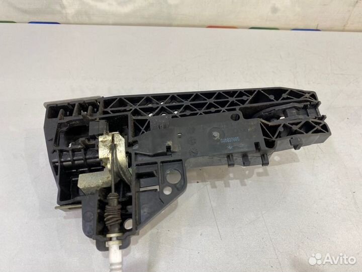 Ручка двери внешняя передняя левая Audi Q3 8UB