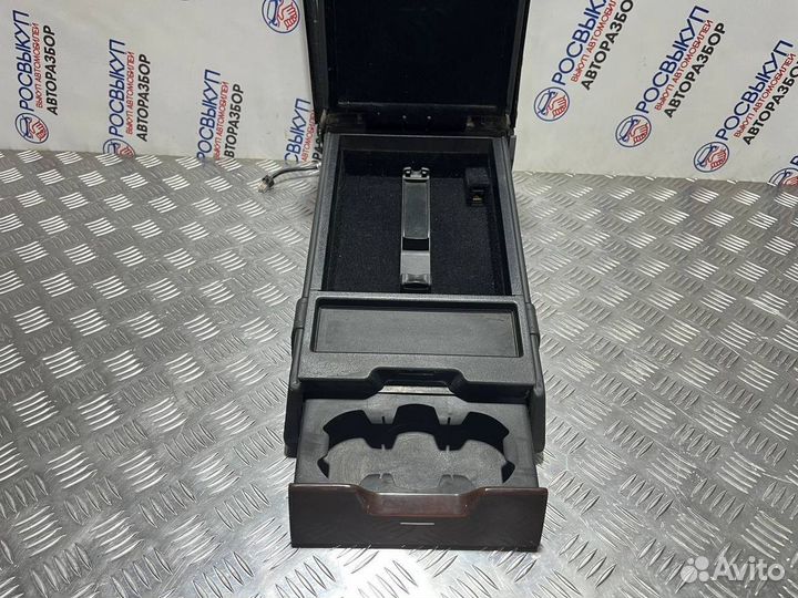 Подлокотник Mercedes-Benz W220