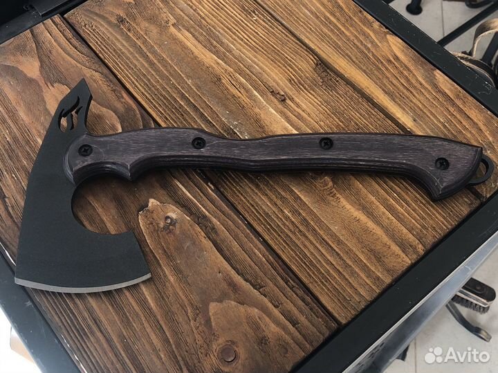 Топор туристический