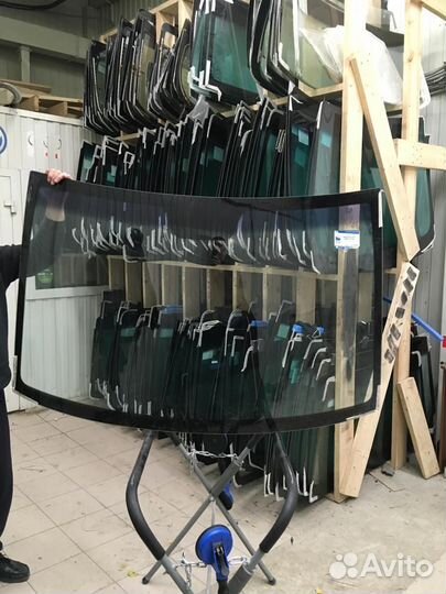 Лобовое стекло Mercedes Vito w639 639