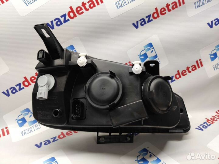 Блок-фара LADA Kalina 1 левая с лампочкой