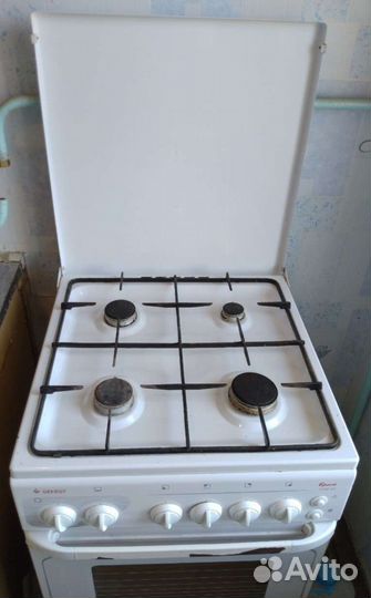 Газовая плита бу Гефест 50см