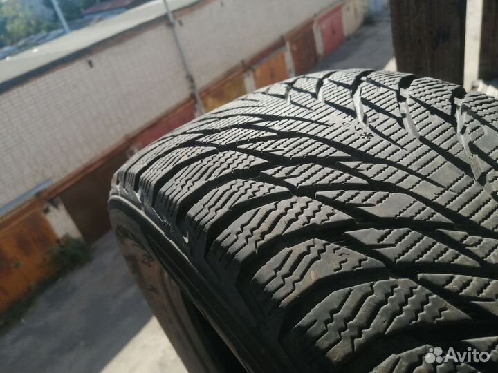 Nokian Tyres Hakkapeliitta R2 225/55 R16 99R